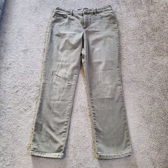 Gloria Vanderbilt Jeans Womens 10 Gray Straight Slim Denim Amanda 2.0 Short - Picture 1 of 15